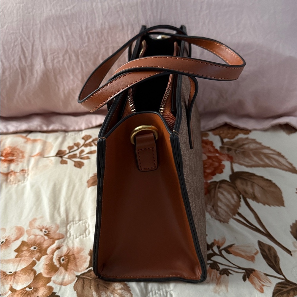 Small Tote Bag - Picture 5 of 11